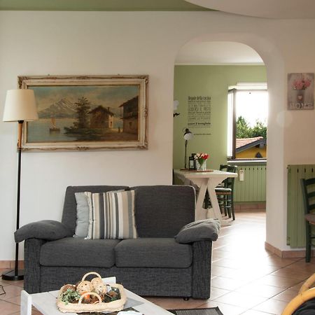 Tinas Yellow Home Leggiuno Eksteriør bilde